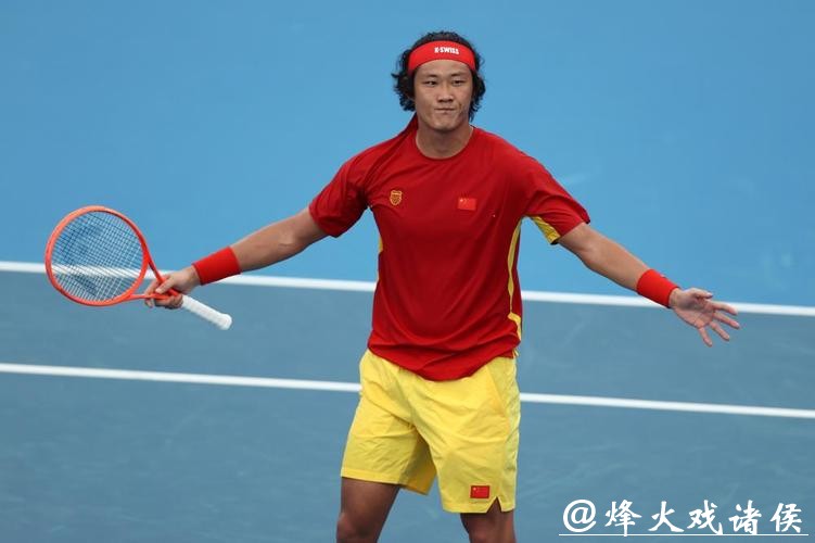 开门红！网球联合杯中国队逆转战胜比利时队